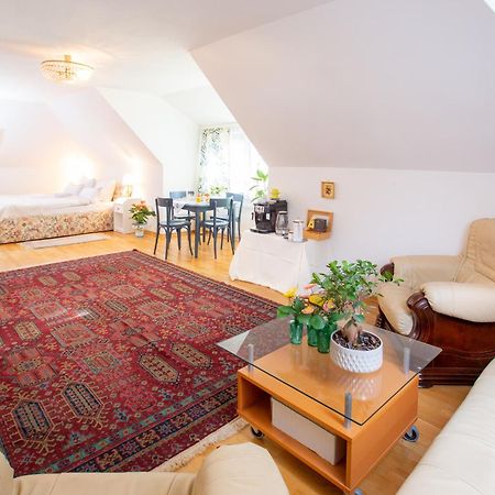 Marinela'S Bnb Vienne Extérieur photo