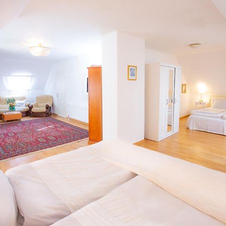 Marinela'S Bnb Vienne Extérieur photo